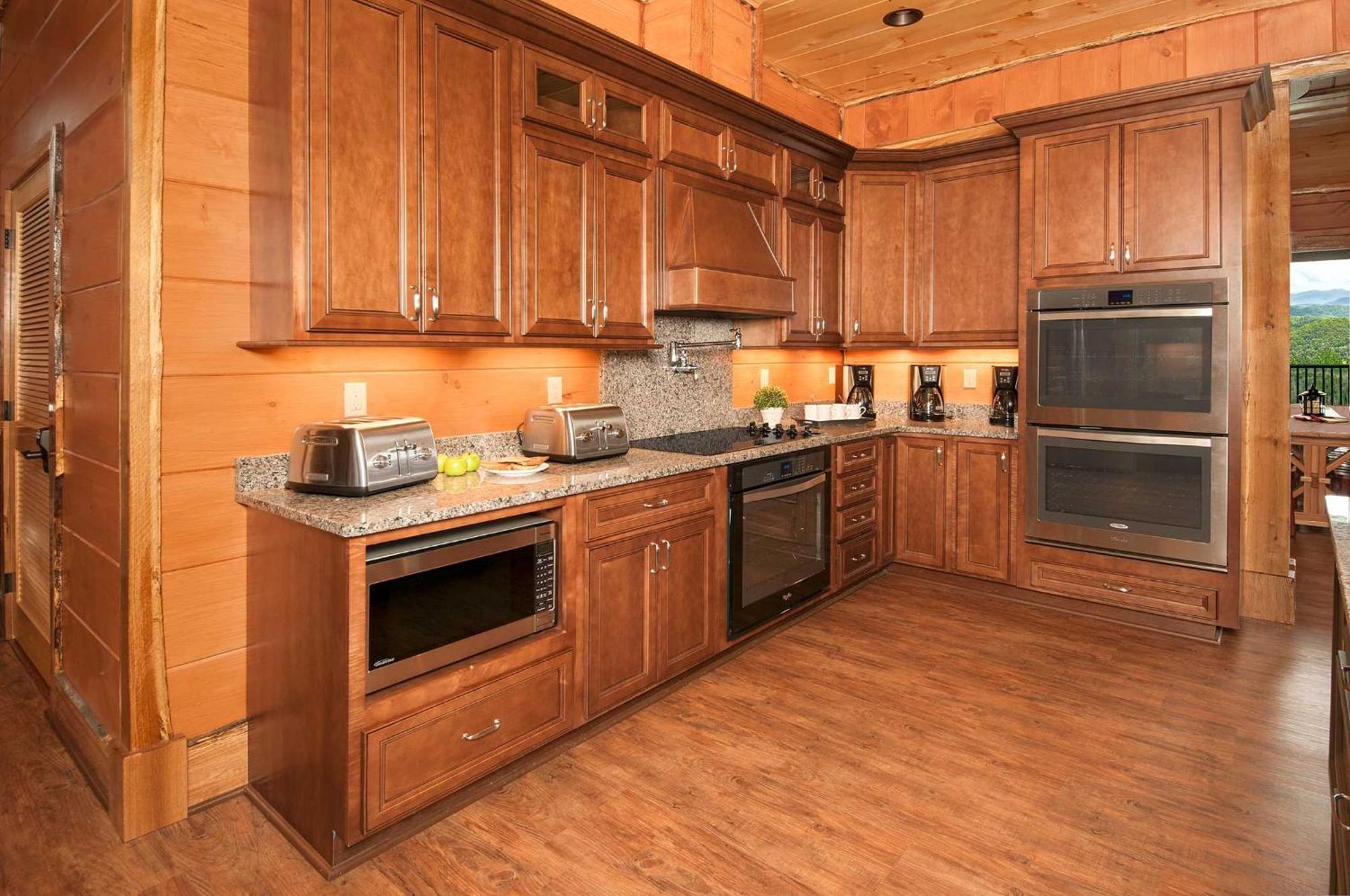 Skyview Mansion:13Bdrm, 17Bath, Sleeps 70, Indoor Pool, Amazing Views Villa Пиджен Фордж Екстериор снимка